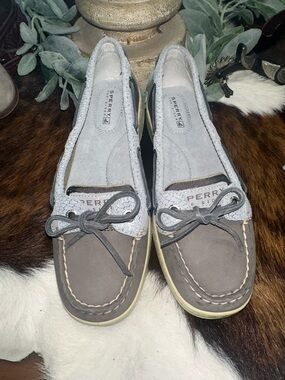 Like New Sperry Gray and Light Gray Women's Boat Shoes